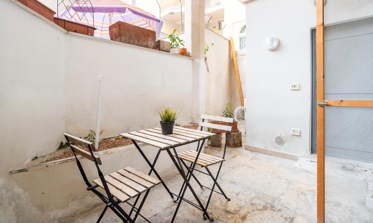 Quintino Apartment Bari Eksteriør billede